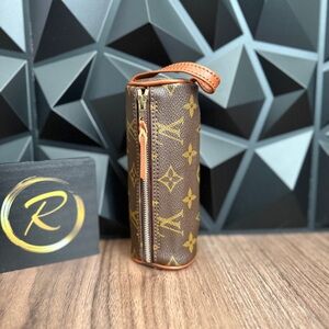 Louis Vuitton Monogram Trousse Ronde Pouch